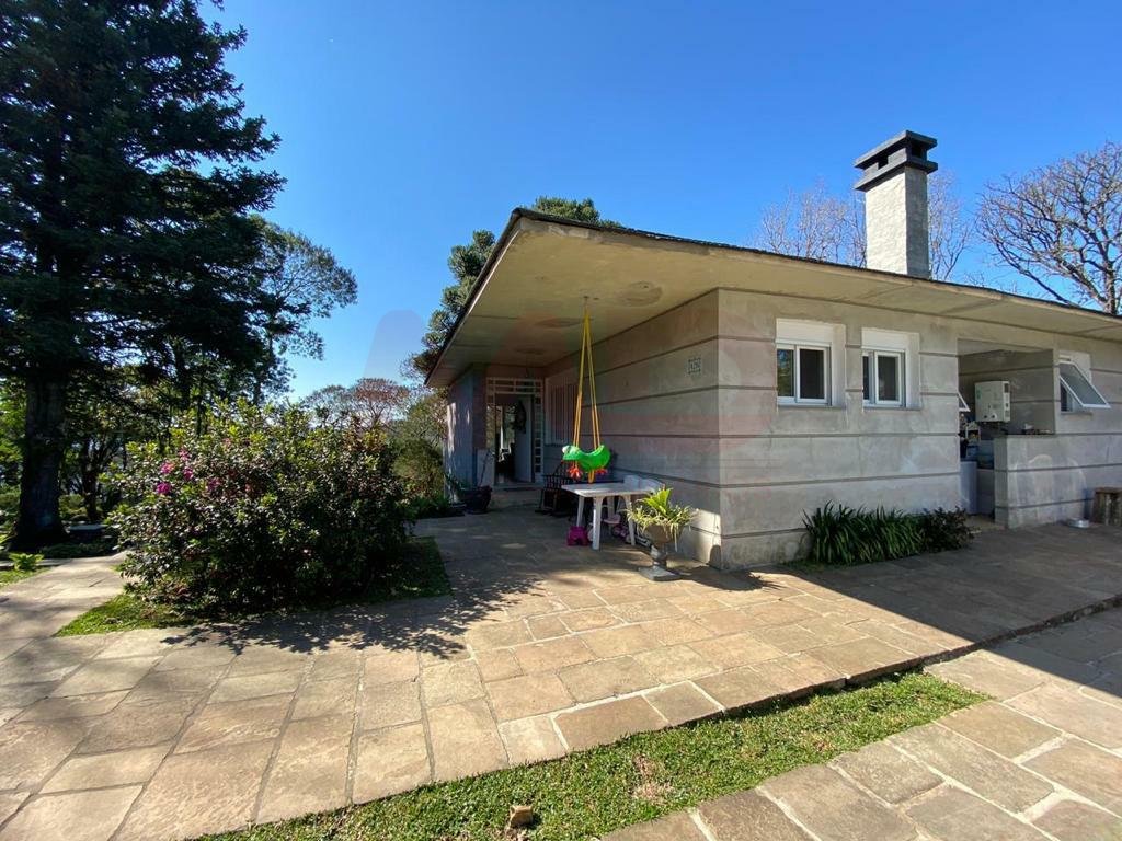 CASA 5 DORMITÓRIOS