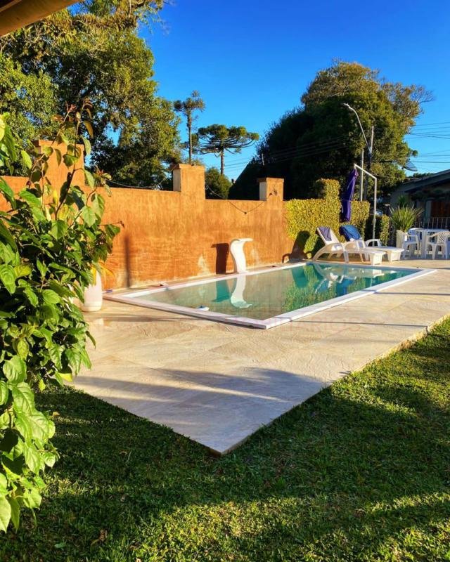 CASA 3 DORMITÓRIOS