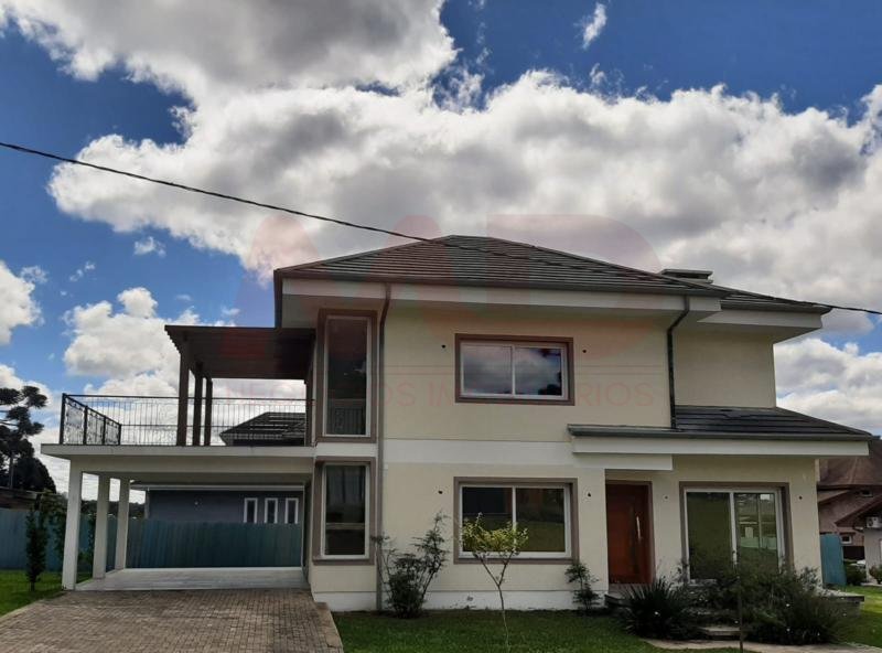 CASA 3 DORMITÓRIOS
