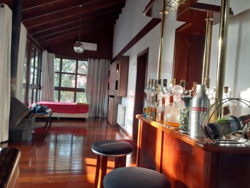 CASA 3 DORMITÓRIOS