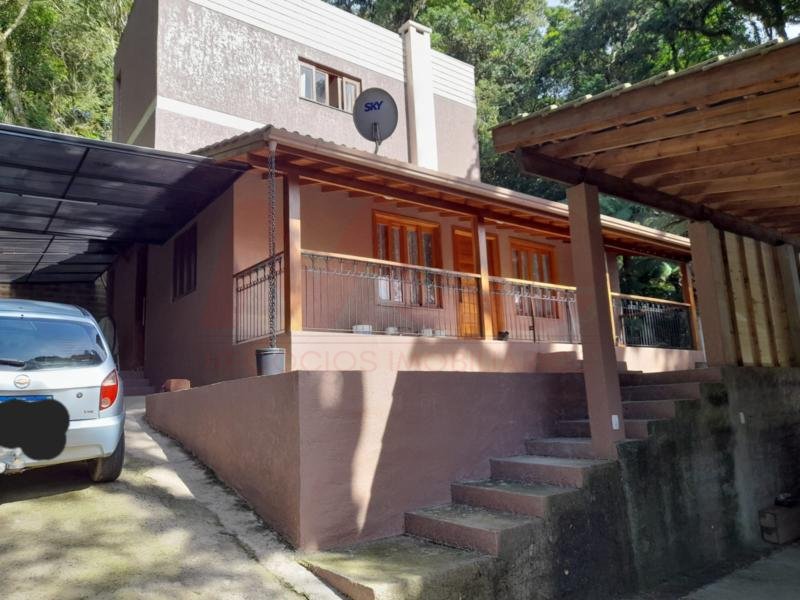 CASA 4 DORMITÓRIOS