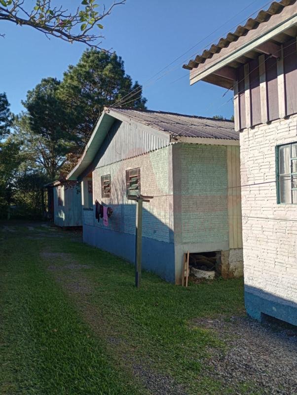 CASA 3 DORMITÓRIOS