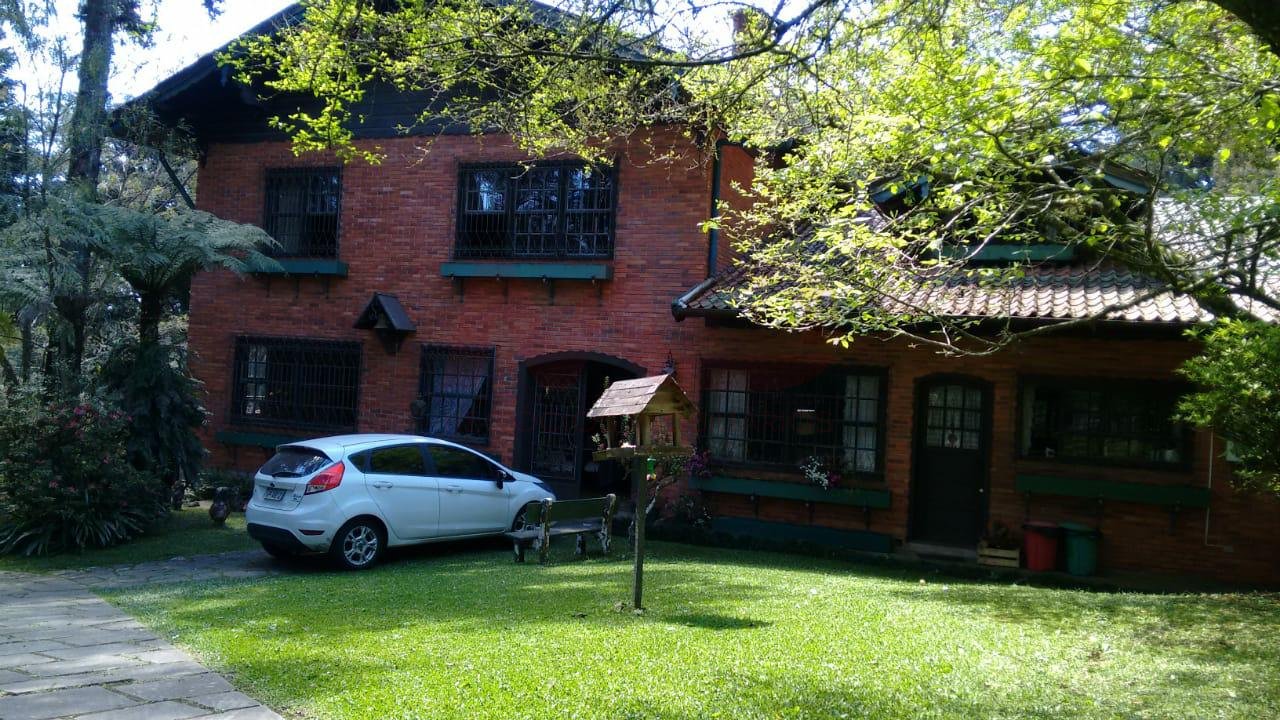 CASA 7 DORMITÓRIOS